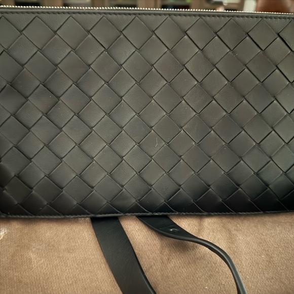 Bottega Veneta Intrecciato Crossbody/Belt Bag - Picture 2 of 16